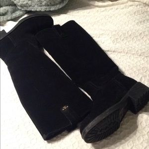 Fur lined Tory Butch boots